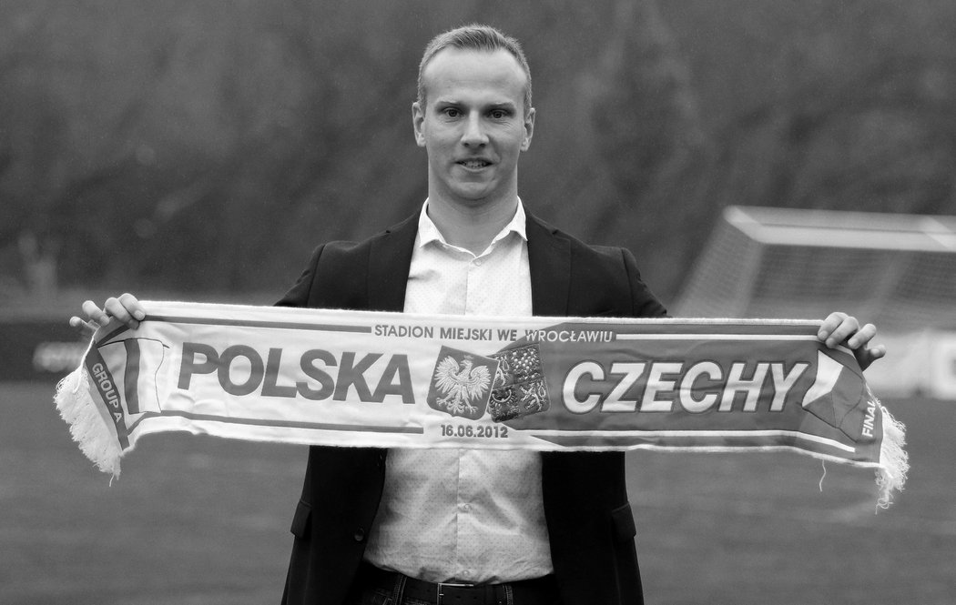 Populární rozhodčí Jaroslaw Pawel Chustecki (†34) patřil mezi nepostradatelné postavy fotbalu v Praze