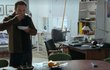 Chyby ve filmu Láska nebeská: Mark a ovladač Chyby ve filmu Láska nebeská: Mark a ovladač