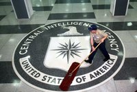 CIA se dokáže vydávat za ruské hackery, tvrdí WikiLeaks