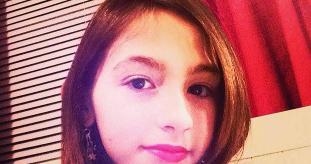 Policista zastřelil 12letou holčičku. Strážník mířil na jejího tátu