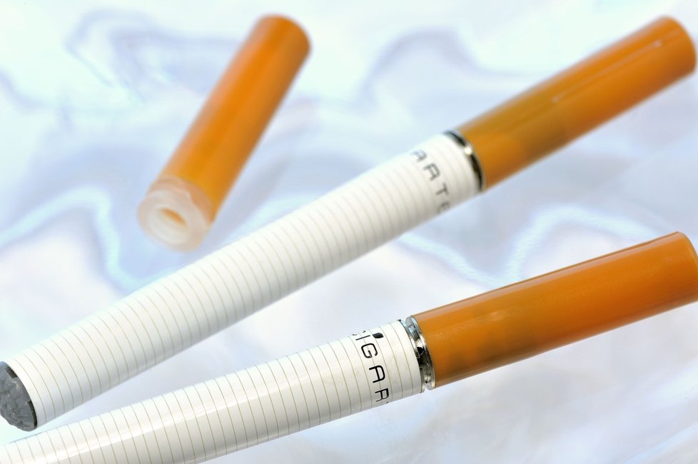 Ani kouření elektronických cigaret není zcela bez rizika