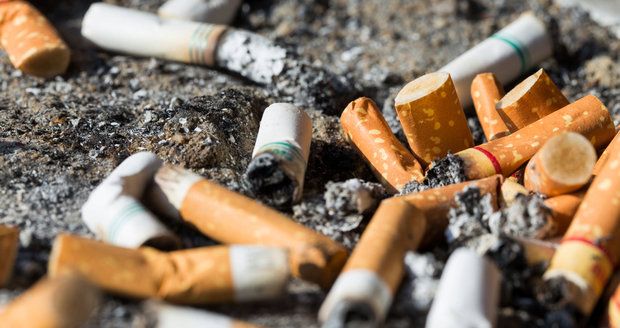 Poslanci opět zkouší upravit protikuřácký zákon. Chtějí úlevy pro menší hospody