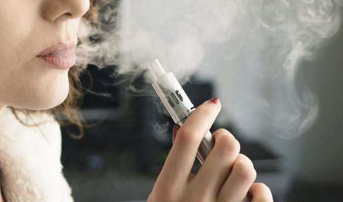 Kouříte elektronické cigarety? Je to větší zlo, než si myslíte