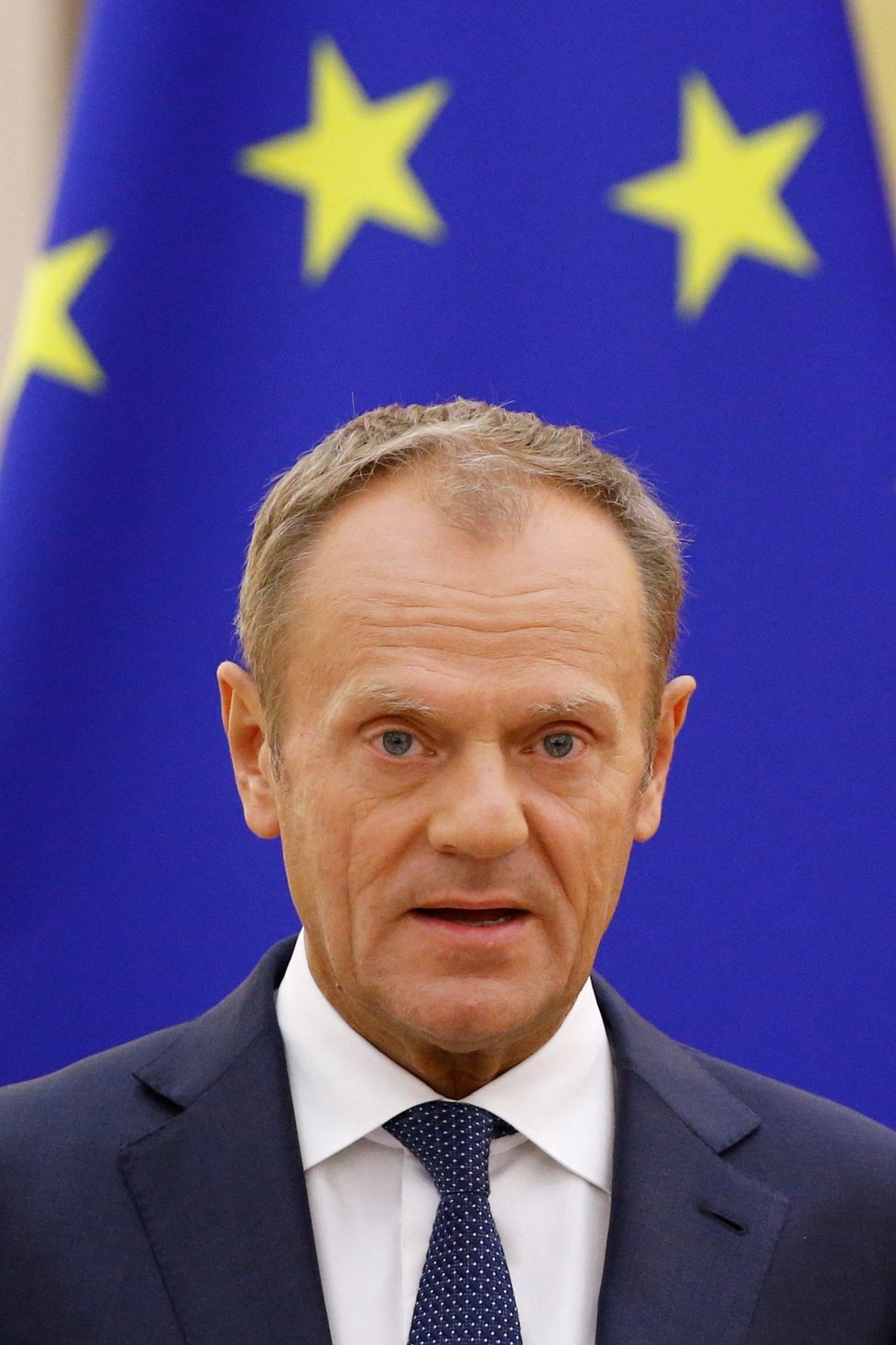 Předseda Evropské rady Donald Tusk 16. července 2018 hovořil v Pekingu na zahájení summitu mezi Čínou a Evropskou unií, kde se spolu s předsedou Evropské komise Jeanem-Claudem Junckerem setkal s předsedou čínské vlády Li Kche-čchiangem.