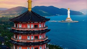 Čínský ostrov Hainan coby exotická dovolenková destinace.