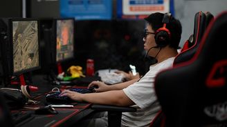 Rána pro Tencent a další herní giganty. Čínská mládež bude moci trávit u PC jen pár hodin týdně