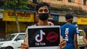 Indie zakázala téměř 60 čínských aplikací, včetně populárního TikToku