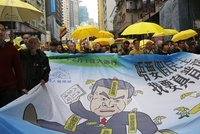 Čína zabavuje toaletní papír! Vůdcem Hongkongu si nikdo ... utírat nebude!