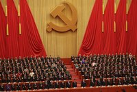 Komunisté v Číně zahájili sjezd. Trump věří, že nemanipulují s měnou
