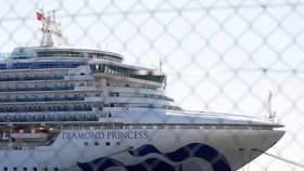 Výletní loď Diamond Princess, na níž byly desítky cestujících s pozitivními výsledky na koronavirus