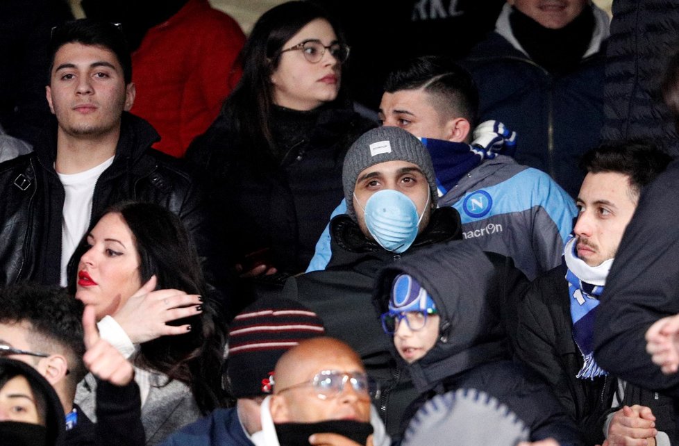 Křetínský: Sport zaznamená dlouhodobý dramatický propad, pokud se po krizi budou lidé bát chodit na stadiony ze strachu, že se nakazí.