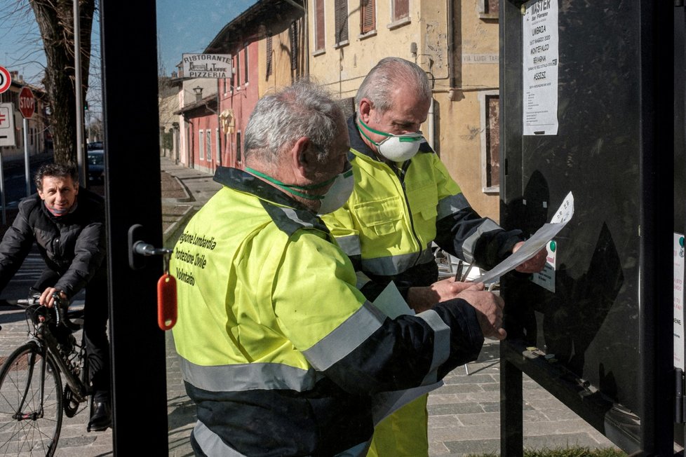 Takhle vypadá život v městečku San Fiorano na severu Itálie, které je kvůli koronaviru odříznuté od zbytku světa.