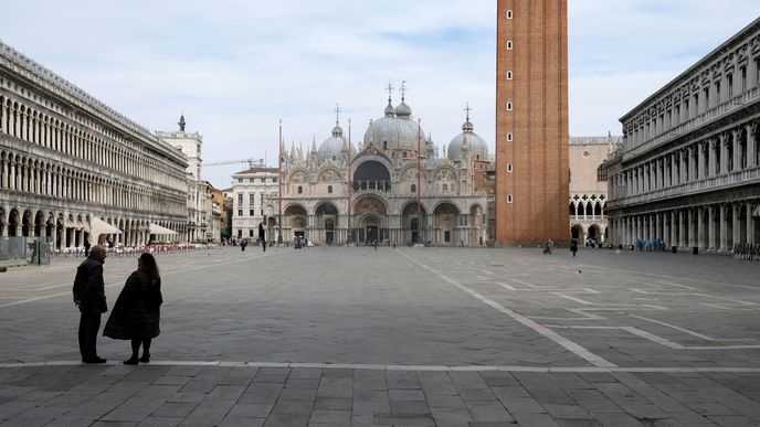 Prázdné ulice v italských Benátkách. (9.3.2020)