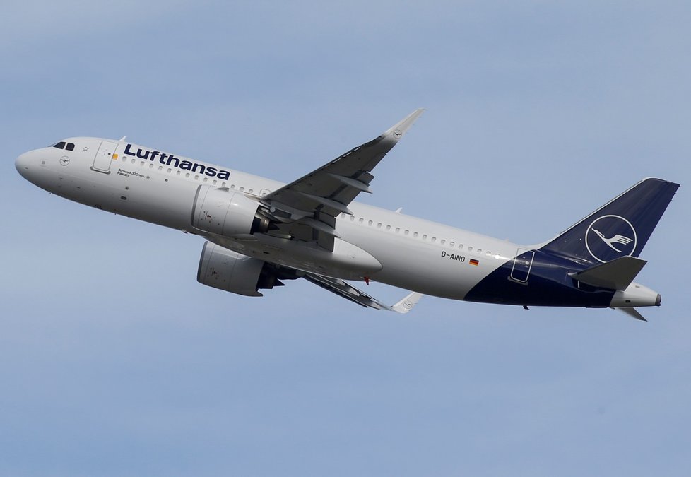 Lufthansa přeruší do 9. února veškerá letecká spojení s Čínou kvůli koronaviru.