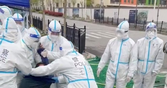 Čínská Šanghaj v době pandemie covidu (15.4.2022)