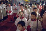Číňané chtějí tuzemský azyl získat, jelikož tvrdí, že jsou ve své zemi pronásledováni kvůli své křesťanské víře.
