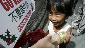 1300 dětí onemocnělo po otravě olovem z čínské továrny!