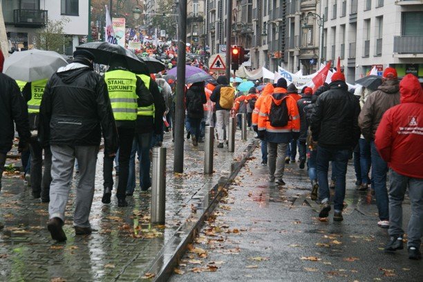 V Bruselu protestovalo 15 tisíc ocelářů, vyrazili tam i Češi.