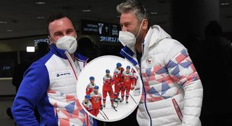Trenér Pešán a manažer Nedvěd po příletu hokejových nebožáků: Co je tady k smíchu?!