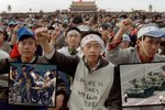 Masakr demonstrantů se odehrál v Pekingu na Náměstí Nebeského klidu. Čínské státní instituce dodnes dělají, jako by se nestal