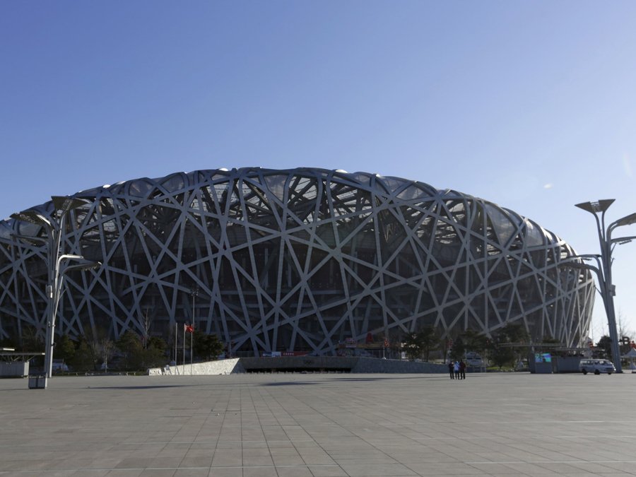 Pekingský národní stadion známý jako Ptačí hnízdo