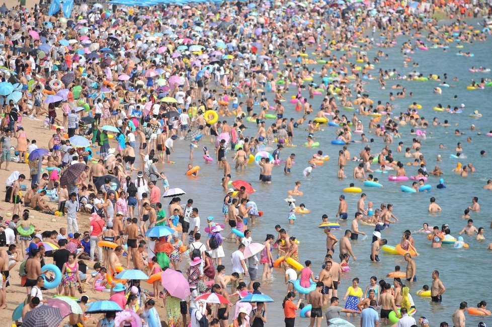 Plážové šílenství v Číně
