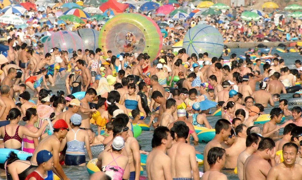 Plážové šílenství v Číně