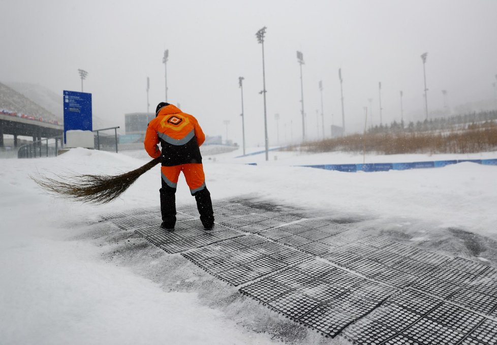 Sněhová bouře přinesla na olympiádu přírodní sníh.