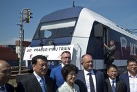 Z Prahy do Číny vyjel první nákladní vlak. Letecká linka bude už čtvrtá