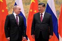 Zapojení Číny do války? Rusko budou podporovat skrytě a přebírají propagandu, varuje náměstek