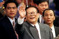 Zemřel exprezident Číny Ťiang Ce-min (†96). „Otec reforem“ prohrál boj s leukémií