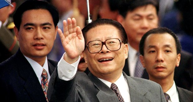 Zemřel čínský exprezident (†96): Stihla ho leukémie a selhání orgánů, kondolují Putin i Zeman