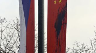 Trapný konec kolem čínské vlajky 