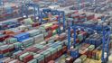 Zboží se v poslední době v čínských přístavech hromadilo