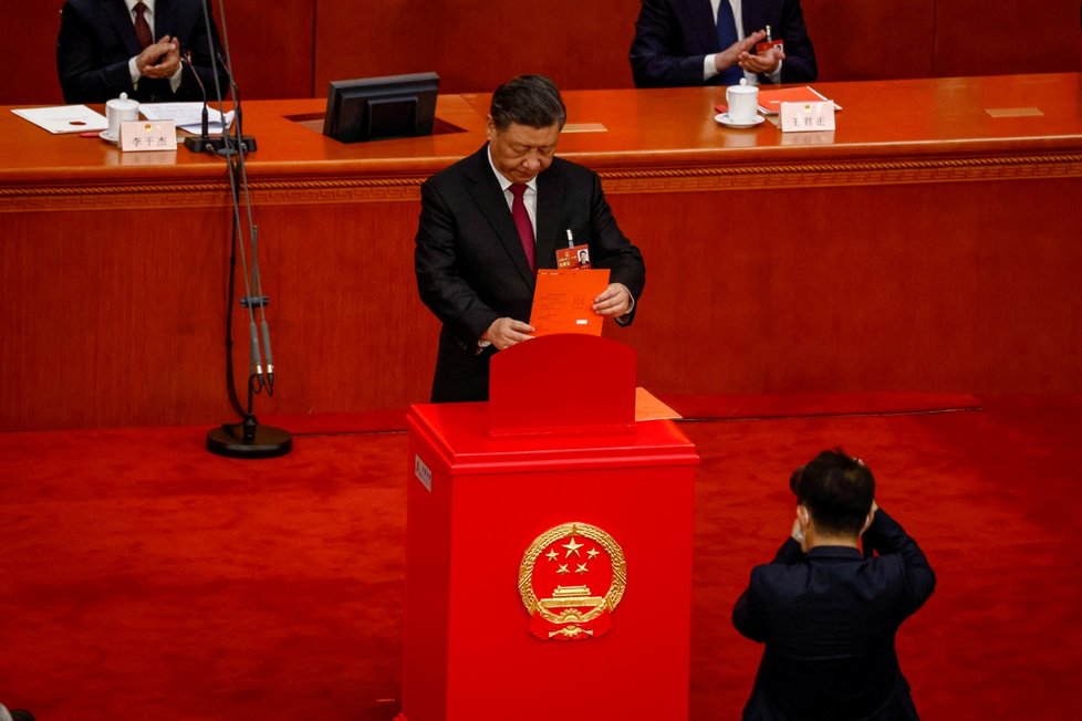 Si Ťin-pching v parlamentu.