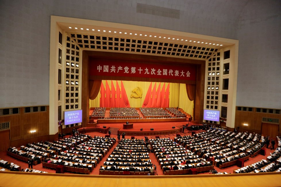 V Číně byl zahájen sjezd vládnoucí komunistické strany.