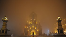 Čínu sužuje kritická smogová situace.