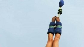 Číňanka za nahatý skok na laně dostala pěkně tučnou pokutu
