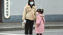 Čínu děsí nový typ koronaviru