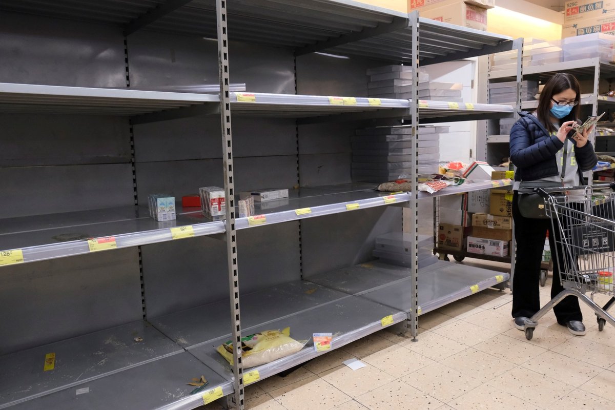 Vykoupený supermarket v čínském Hongkongu (28.1. 2020)