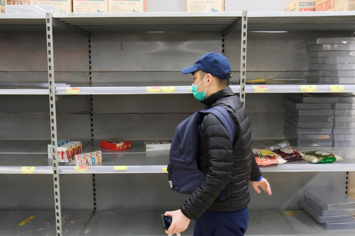 Vykoupený supermarket v čínském Hongkongu (28.1. 2020)