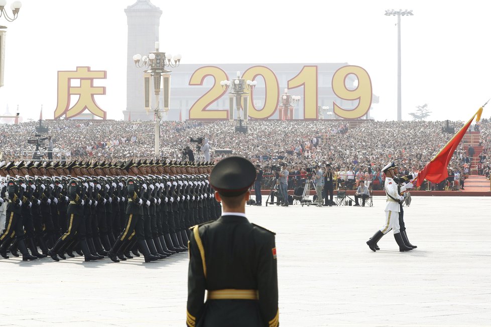 Komunistická Čína slaví 70 let existence
