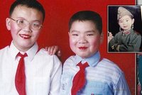 Nejtrapnější dětské fotky pocházejí z Číny: Tihle lidé by se dnes nejraději šli zahrabat!