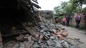 Zemětřesení zasáhlo provincii S&#39;-čchuan