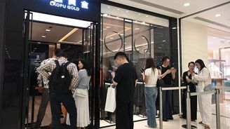 Kabelku LV nebo Hermès? Díky, ale raději Songmont. Číňané si rychle budují vlastní luxusní segment Kabelku LV nebo Hermès? Díky, ale raději Songmont. Číňané si rychle budují vlastní luxusní segment