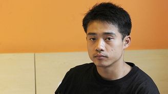 Dříve byl Čang Šang-wu hvězdou čínské gymnastiky. Teď je z něj žebrák Dříve byl Čang Šang-wu hvězdou čínské gymnastiky. Teď je z něj žebrák