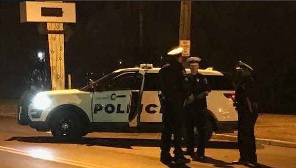 Střelba v nočním klubu v Cincinnati v americkém státě Ohio si vyžádala jednoho mrtvého a 14 zraněných.