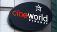 Cineworld, druhý největší provozovatel kin na světě, dočasně uzavře své sály v USA a Velké Británii. O práci kvůli tomu přijde 45 tisíc lidí.