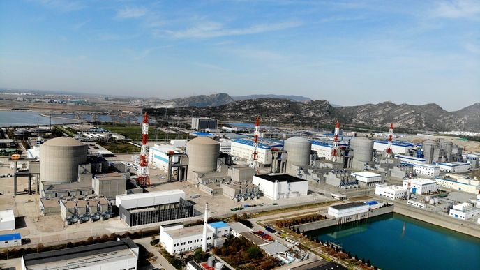 Čína plánuje řadu nových reaktorů, stále se rozrůstá i jaderná elektrárna Tchien-wan.