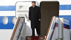 VIDEO DNE: Čínský prezident dorazil do Kremlu. Putina považuje za užitečnou protiváhu Západu